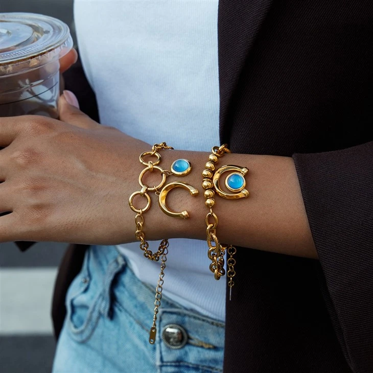 Blue Resin Horseshoe Link Bracelet suppliers